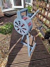 Hand operated air - air, siren