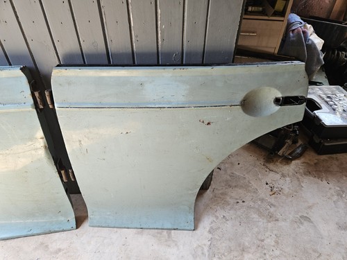 Morris minor 1000 rear - 1000, doors