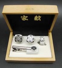 Set Maruni-Chigai-Takanoha Japanese Hawk Feathers Tie Clip Pin & Cufflinks C&T15