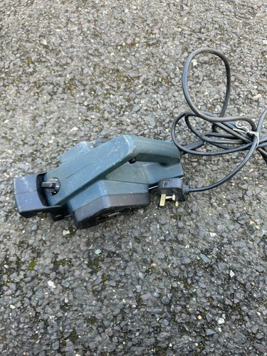 Black and decker 240 - black,