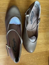 Capezio Tan 550 Character Dance Shoes Size US9.5M