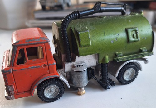 Dinky toys 451 ford - toys, johnston