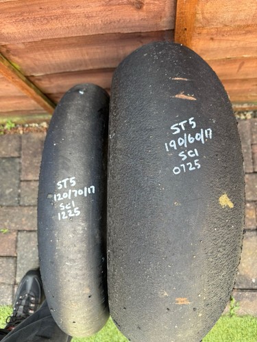 Pirelli superbike slicks - superbike,