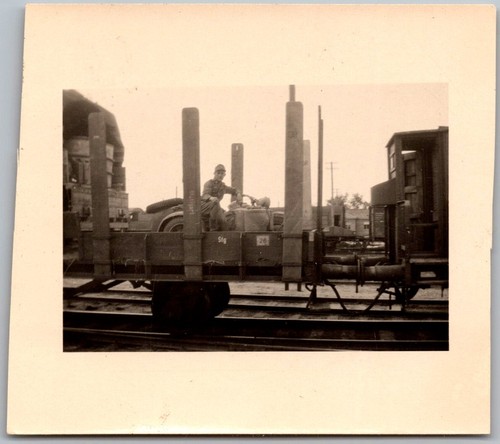 Vtg snapshot ww2 soldier - snapshot,