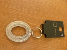 BNWT Primark letter O key ring