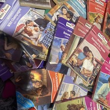 10 x Mills And Boon Vintage