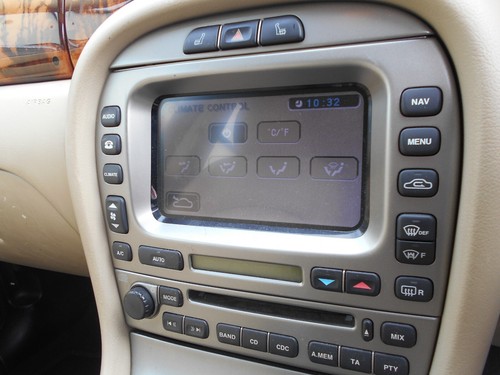 Jaguar type satnav and - jaguar, radio