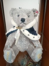 Steiff 691515 King Charles - Long to Reign Over Us LE Musical Bear £70 OFF!