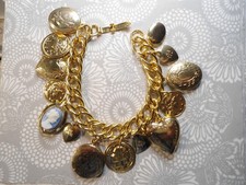 1 Goldplated Charm Bracelet