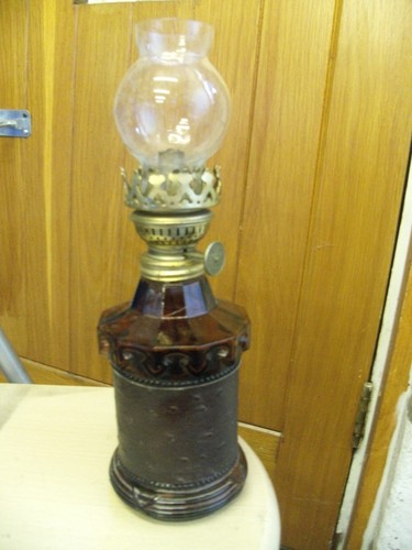 Small amber glass oil - small,
