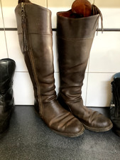 Mens Spanish horse riding