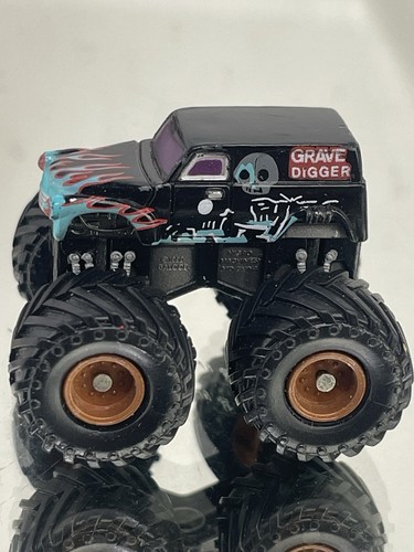 Vintage micro machines grave - micro,