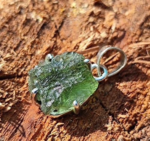 Natural moldavite 10x10 - moldavite, mm