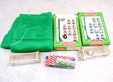 Subbuteo Bundle Pitch 3 Balls