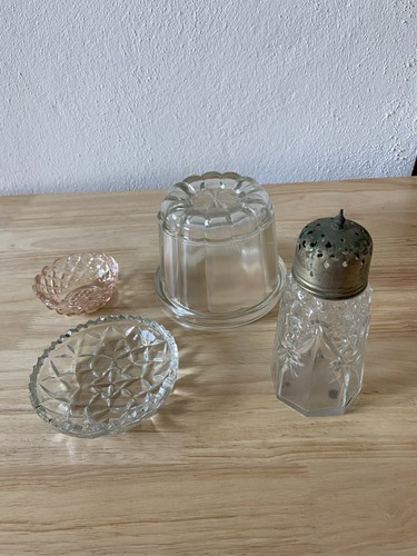 Vintage glassware chips - glassware., no