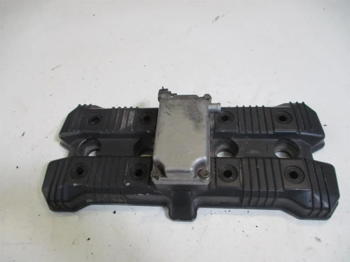 Valve cover engine cover top
