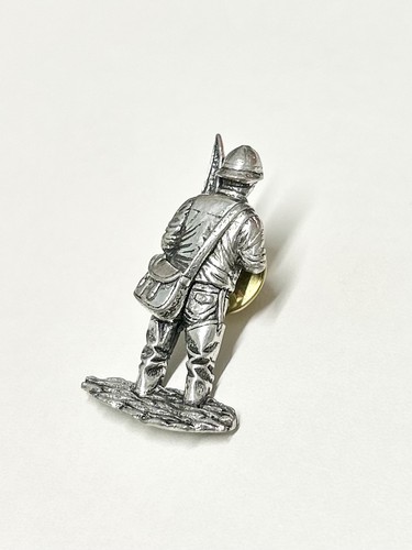 Brown signed pewter soldier - ts,