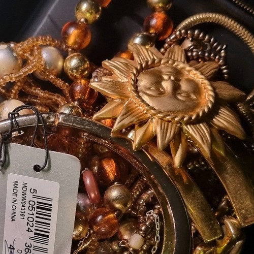 Gold tone costume - gold,