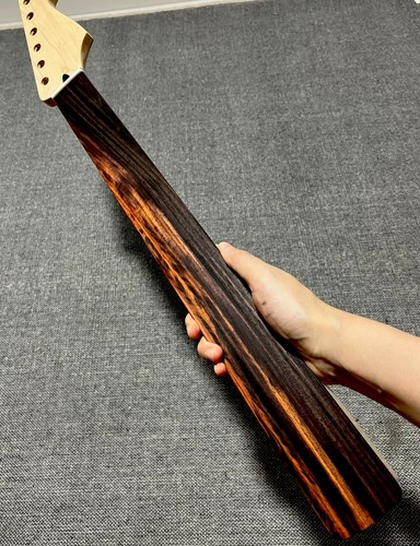 6string rosewood fretless - 6string,