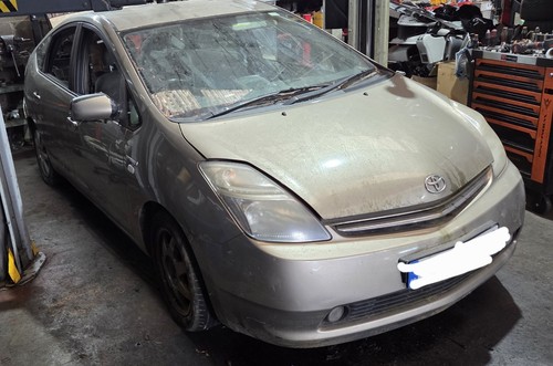 2008 toyota prius petrol - 1.5,