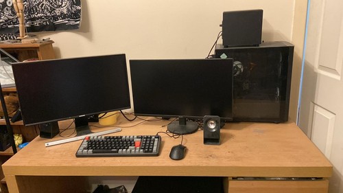Gaming setup multiple items - setup,