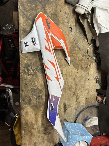 Ktm left radiator scoop - scoop, /