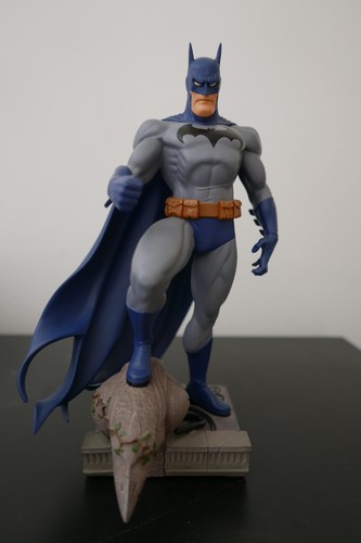 Batman statue jim lee - lee, dc