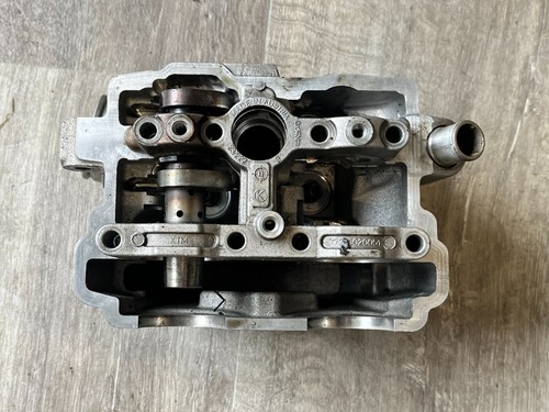 Ktm cylinder head - cylinder,