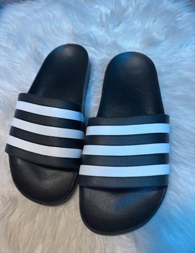 The adidas unisex adilette - adidas,