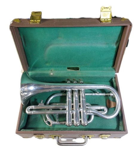 Stunning vintage boosey and - stunning,