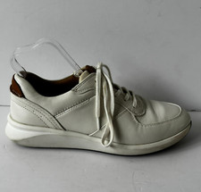 Clarks Unstructured White