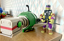 Teenage Mutant Ninja Turtles Turtle Sub and Diver Donnie Action Figure 