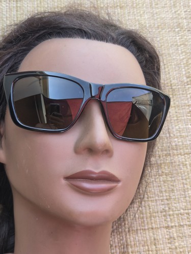Vuarnet sunglasses pouilloux - vuarnet,