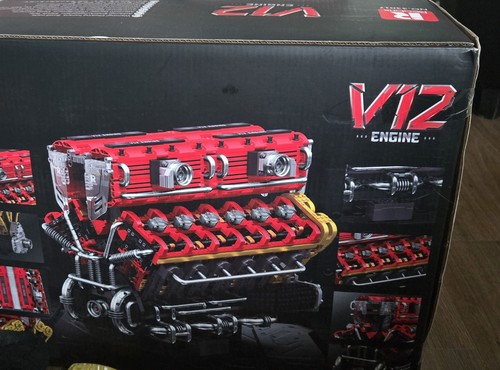 V12 engine scale model - engine,