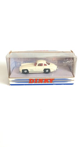 Dinky diecast mercedes - dinky,