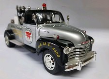 JADA TOYS  1.24 DIECAST 1953 CHEVY  WRECKER TOW TRUCK THUNDER TOWING 