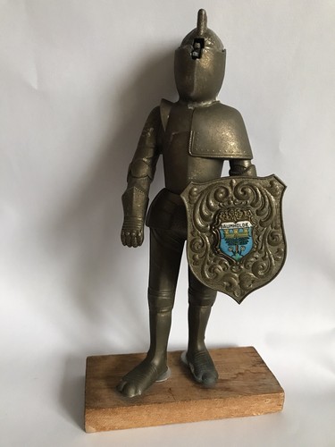 German baumholde knight - knight, in