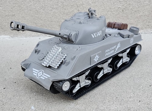Vintage sherman toy - sherman, tank