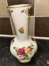 Royal Albert Old Country Roses - Bud Vase - Bone China, 13cm High