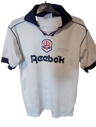 Bolton wanderers home - bolton,