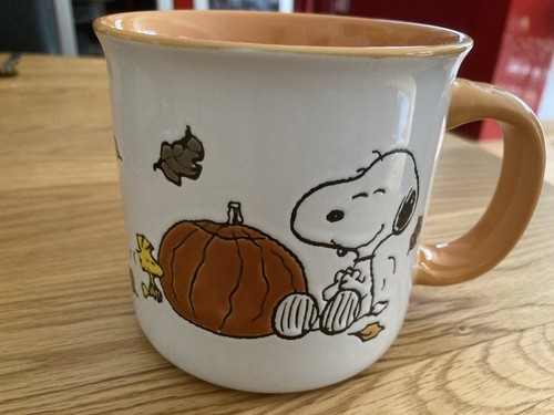 Supersize snoopy happy fall - supersize,