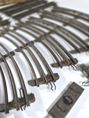 Vintage gauge model train - model,