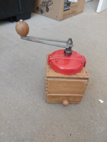 Vintage french pepper mill - french,