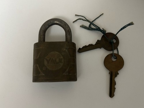 Yale padlock with - yale, keys