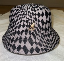 RARE Kangol 00’s Warped