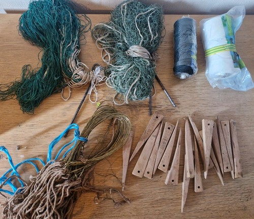Rabbit snares and - rabbit,