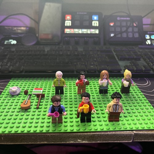 Lego friends central perk - friends,