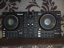 Numark Mixtrack Platinum FX