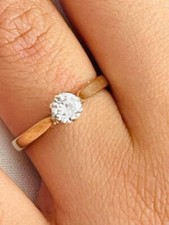 Stunning 9ct Gold 0.25 carat Diamond solitaire ring UK Hallmarked