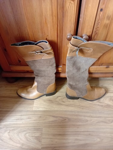 Vintage tone brown leather - vintage,